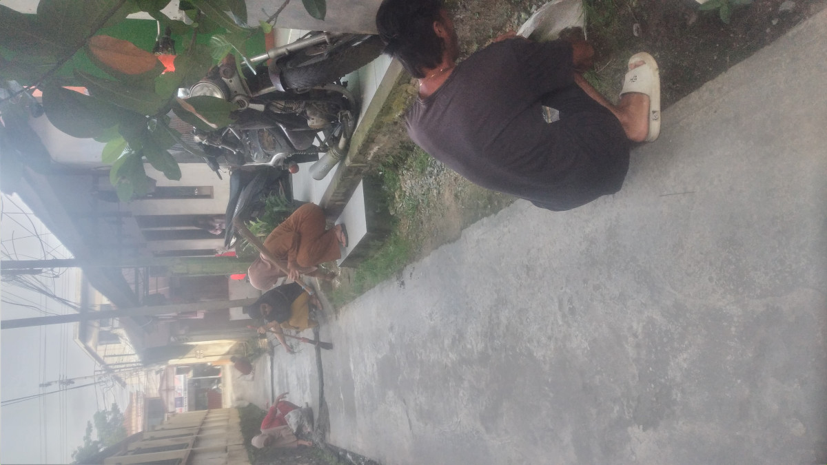 Gotong royong jalan pattimura gang rahmat