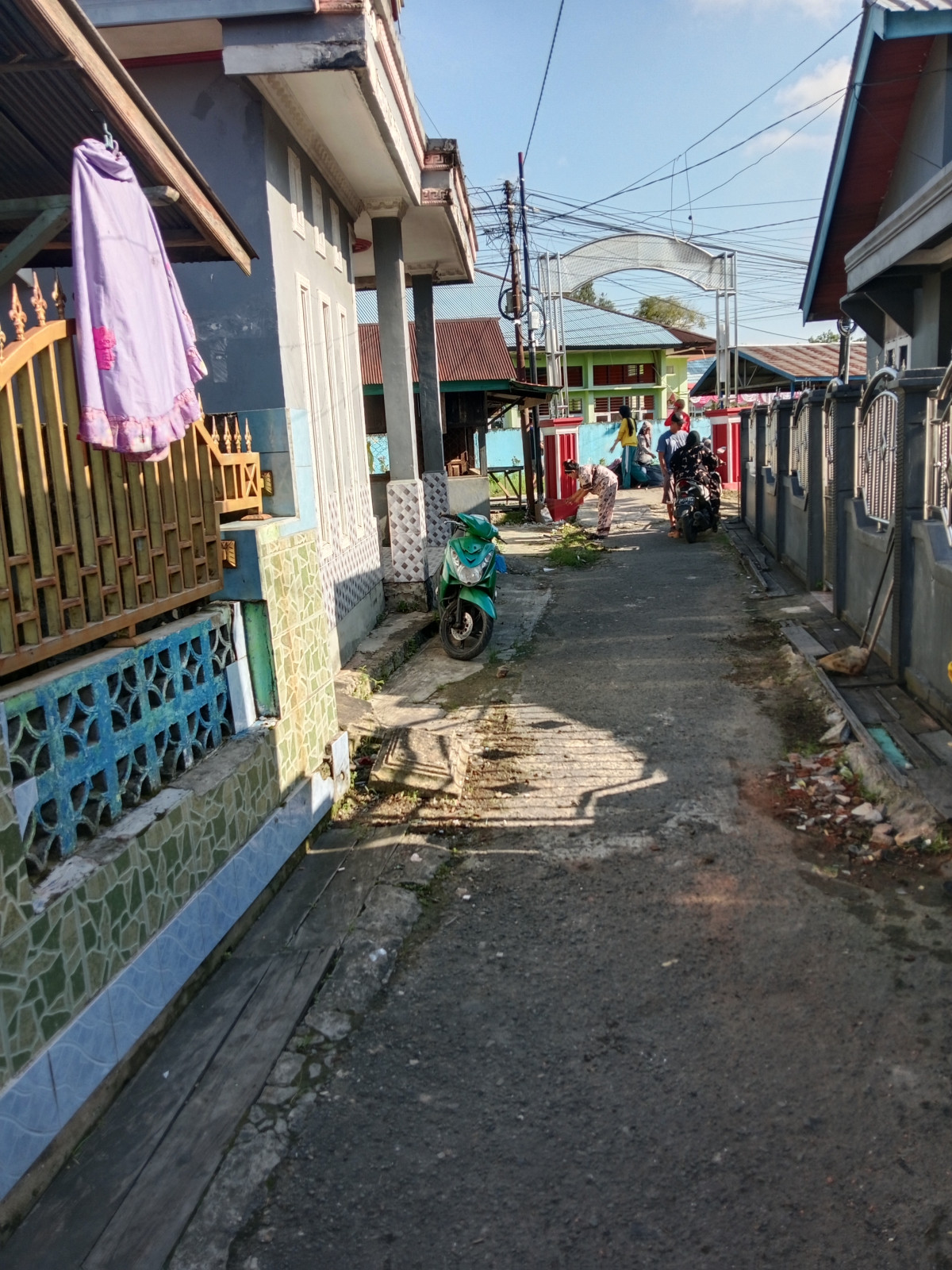 Gotong royong di gg komura 16 A rt 07