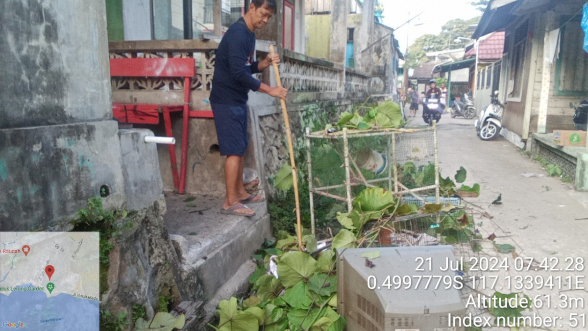 Kerja bakti rutin sebulan dua kali