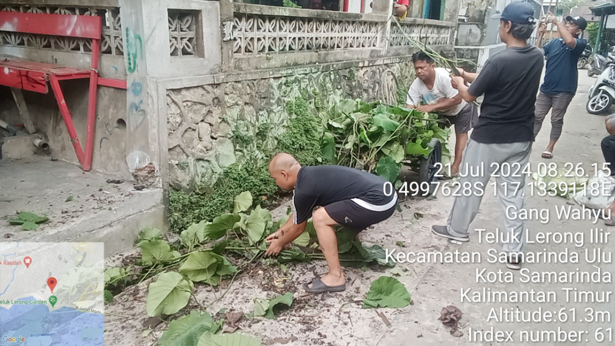 Kerja bakti rutin sebulan dua Minggu sekali