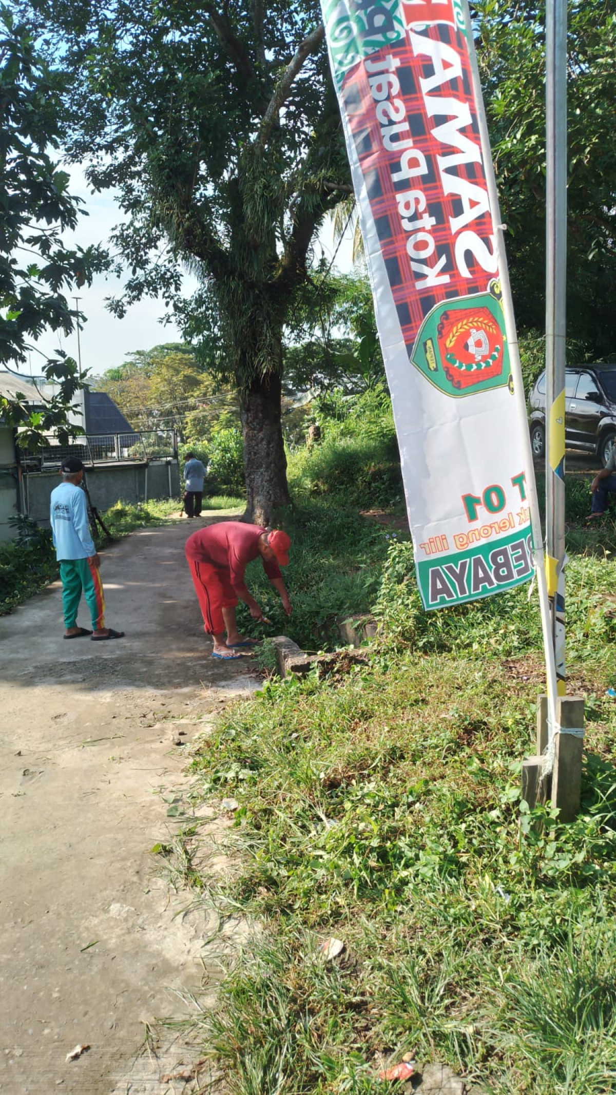 Jln Village taruna kegiatan gotong royong probebaya