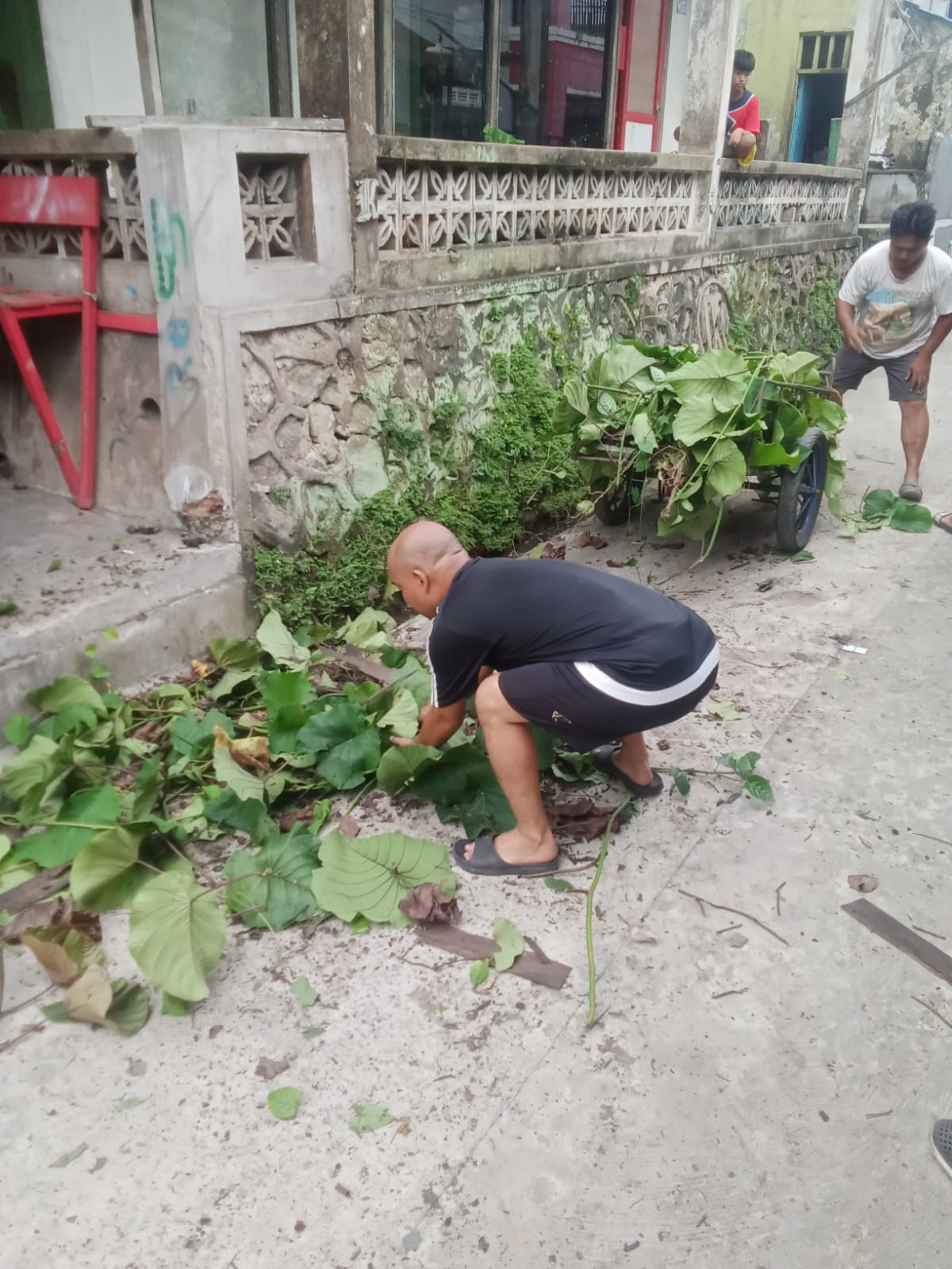 Kegiatan gotong 1 bulan 2 x Gg Mawar blok C
