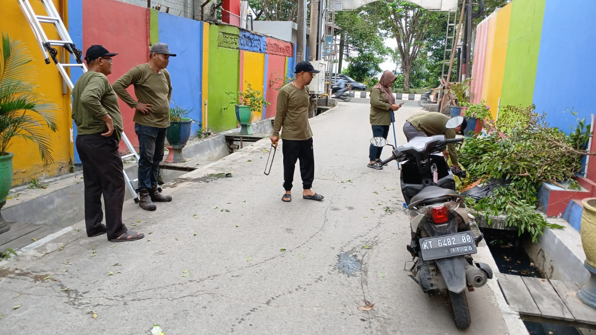 kerja bakti jln. siti aisyah gg kiyai
