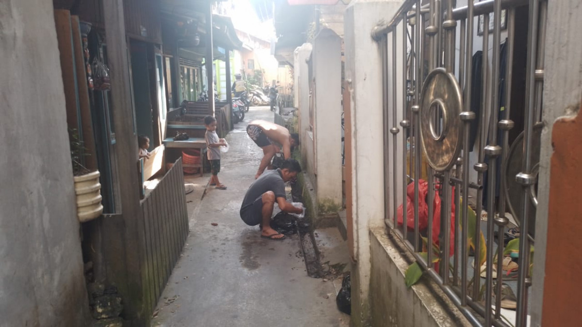 Kerja bakti gg sewarga RT. 09