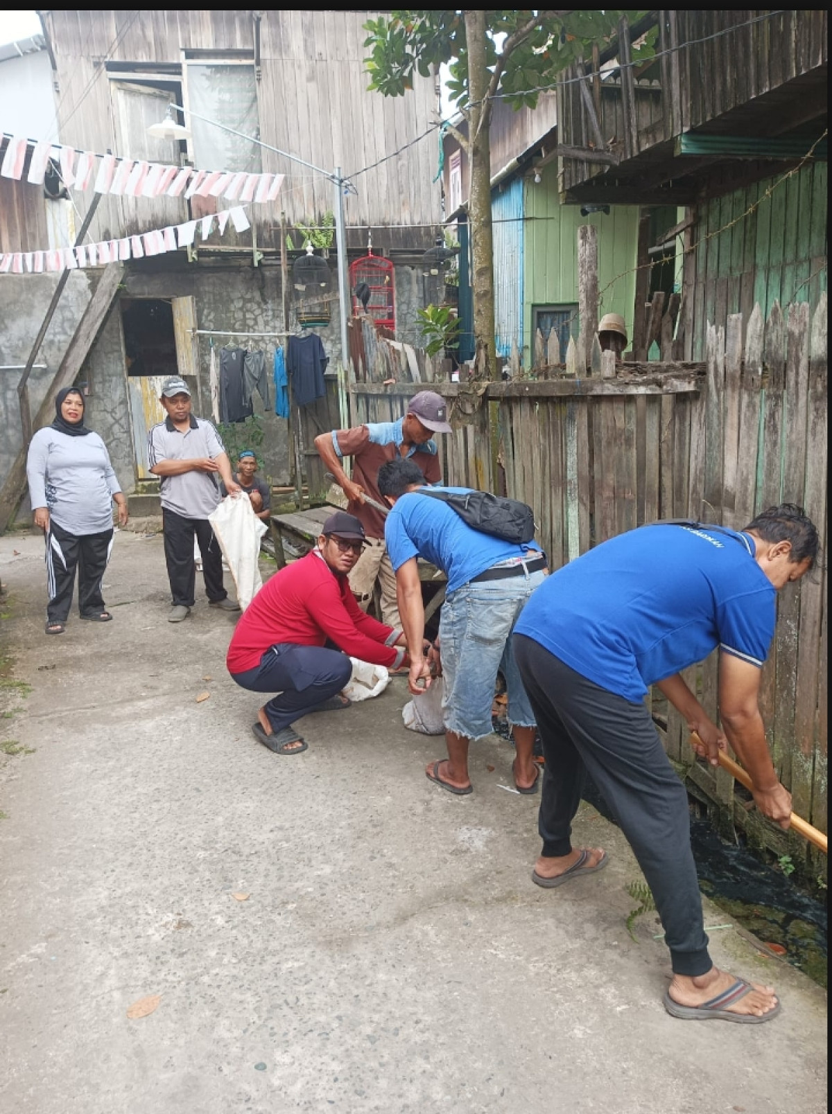Kerja bakti jln siti aisyah gg 7 rt 15