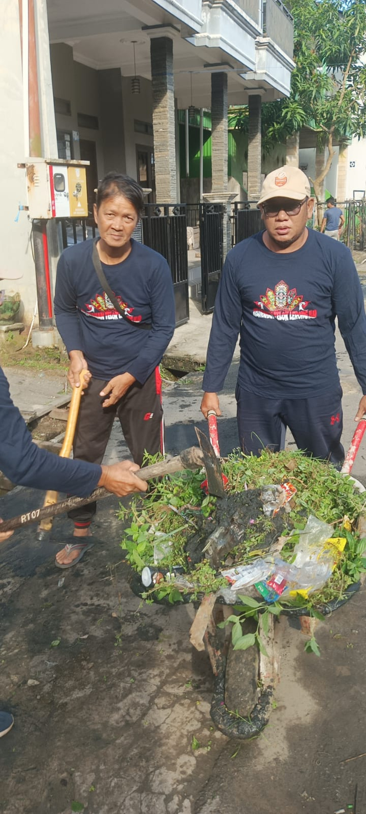 Kerja bakti jl raudah 4
