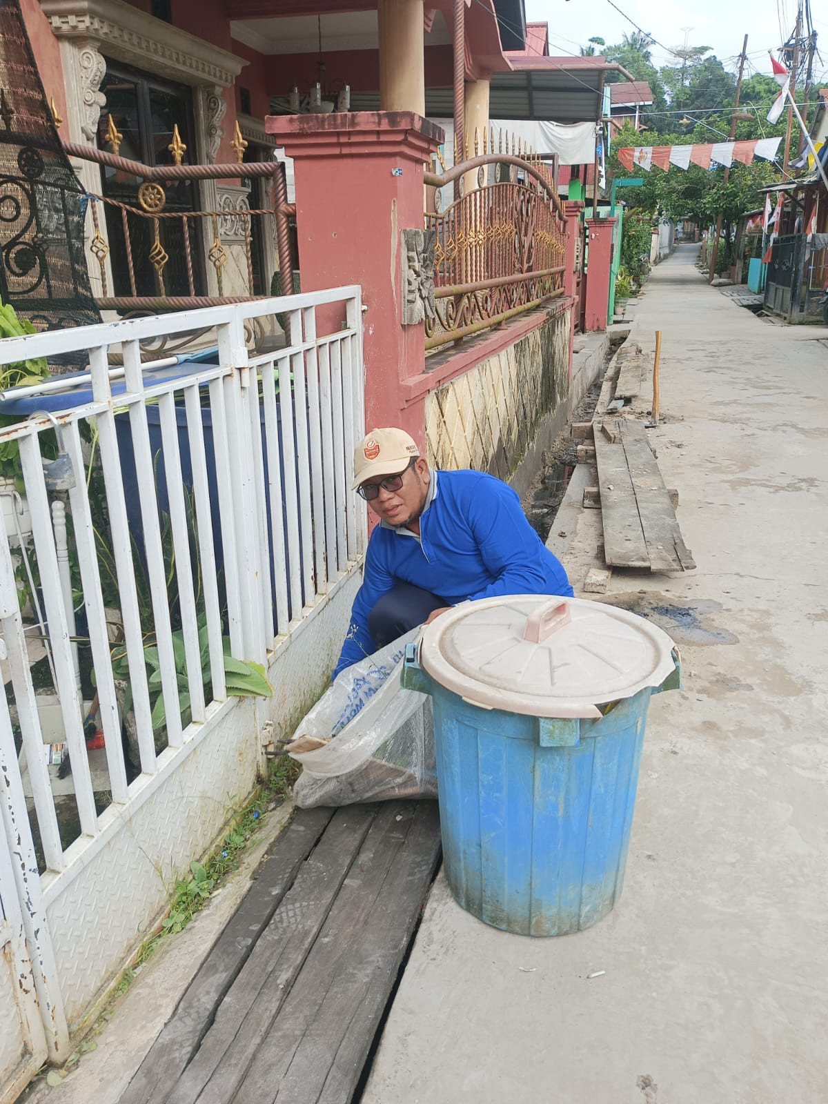 Jl raudah 3 blok 1a rt 14