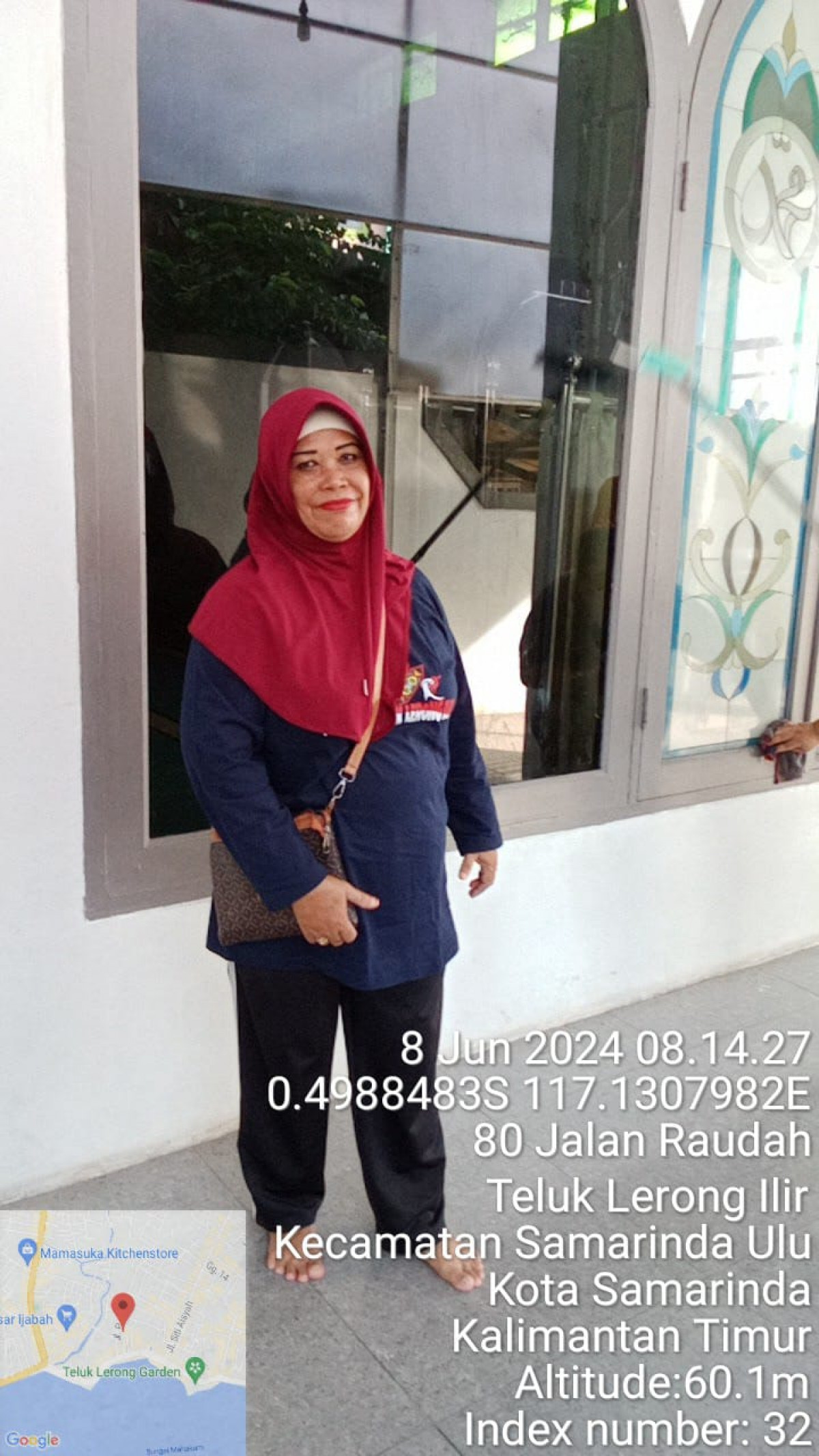 Gotong royong d masjid Ar-raudah