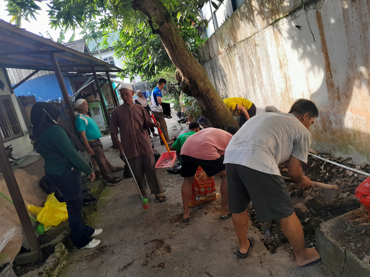 Gotong Royong/Kerja. Bakti di Gang Bubuhan RT.19