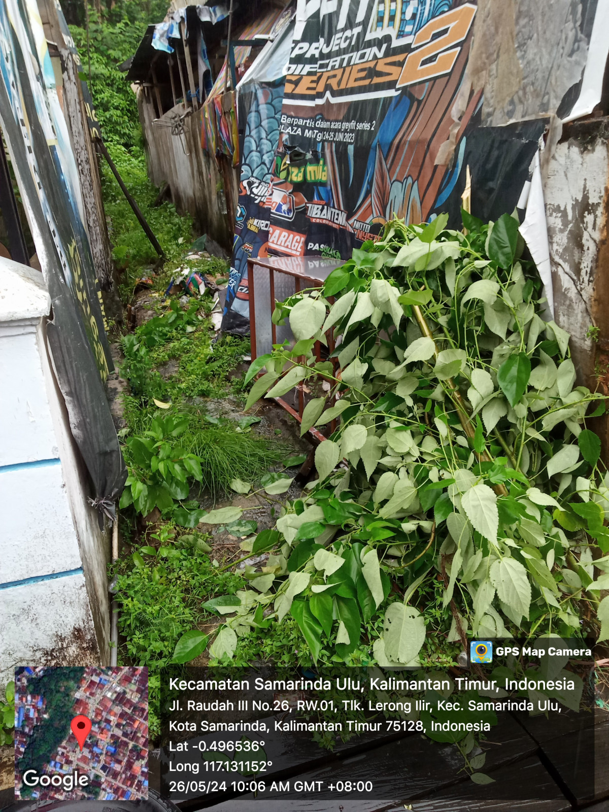 Kerja bakti di jalan raudah RT.20