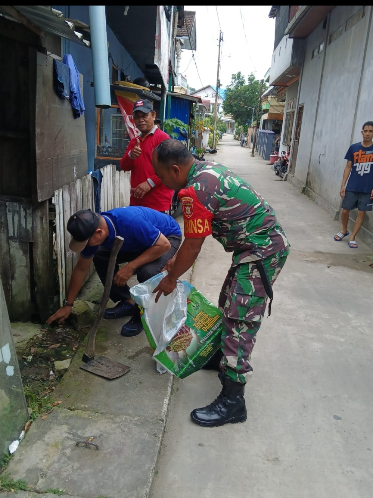 Gotong royong/kerja bakti