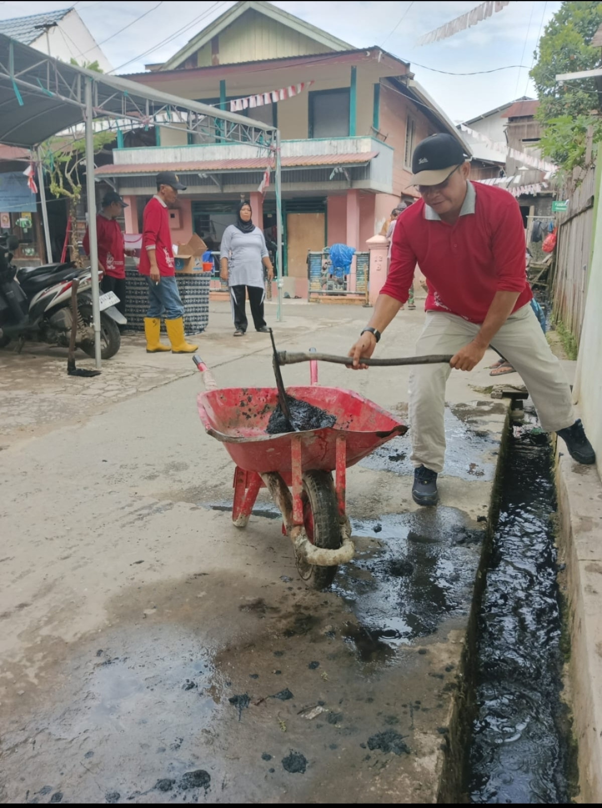 Gotong royong/kerja bakti