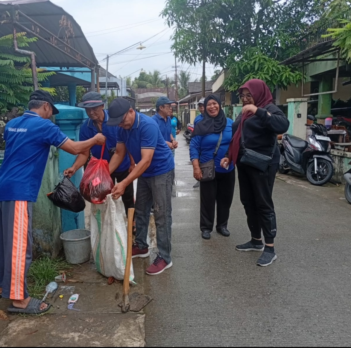 Jl. Raudah 3 Rt14 blok 1A