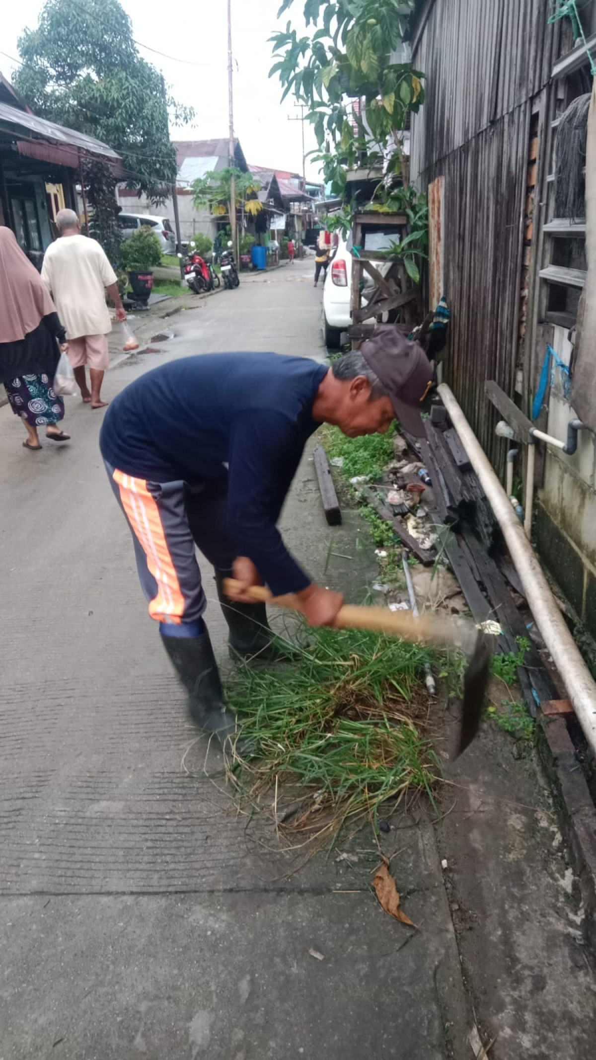 kerja bakti probebeya