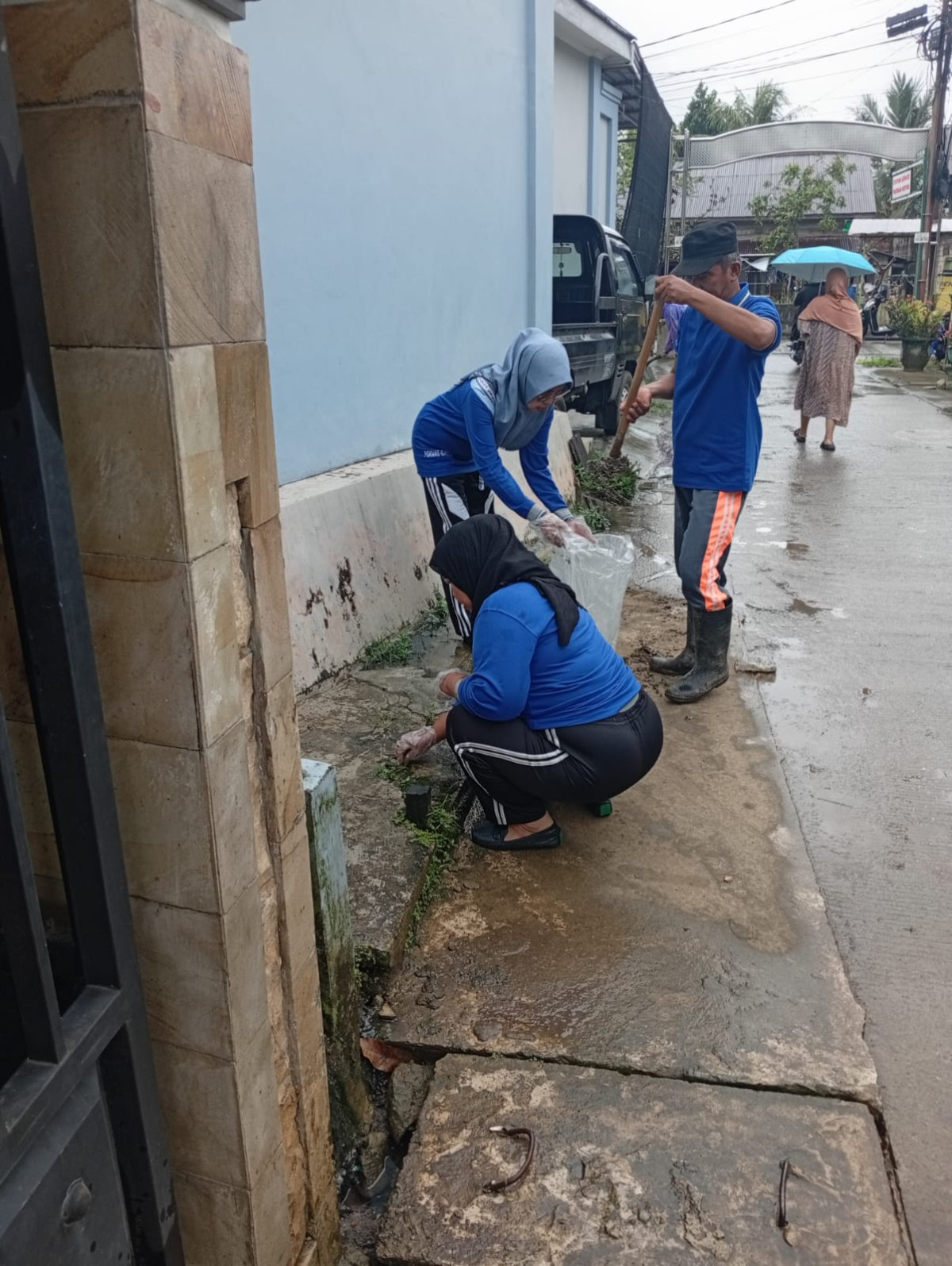 Kerja bakti di rt 14 blok 1a raudah 03