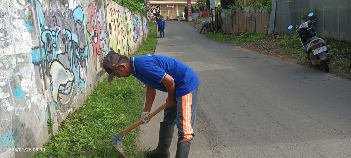 kerja bakti probebaya
