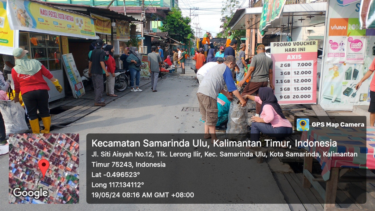 Kerja bakti di sepanjang jalan Siti aisyah