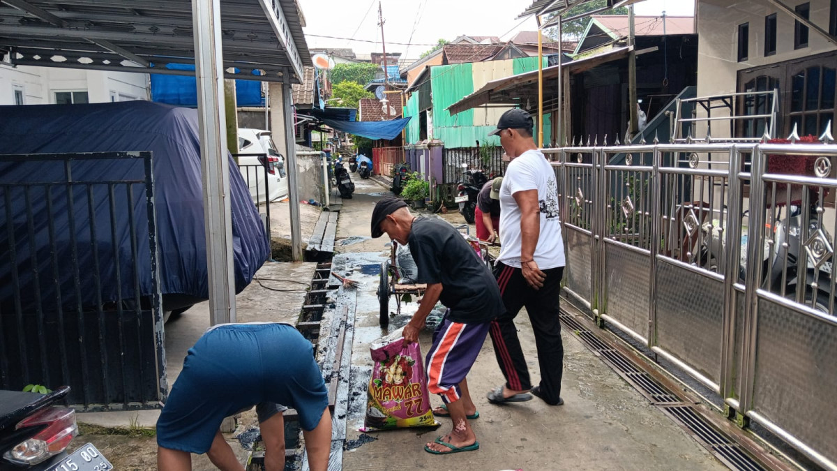 Gotong Royong RT. 03
