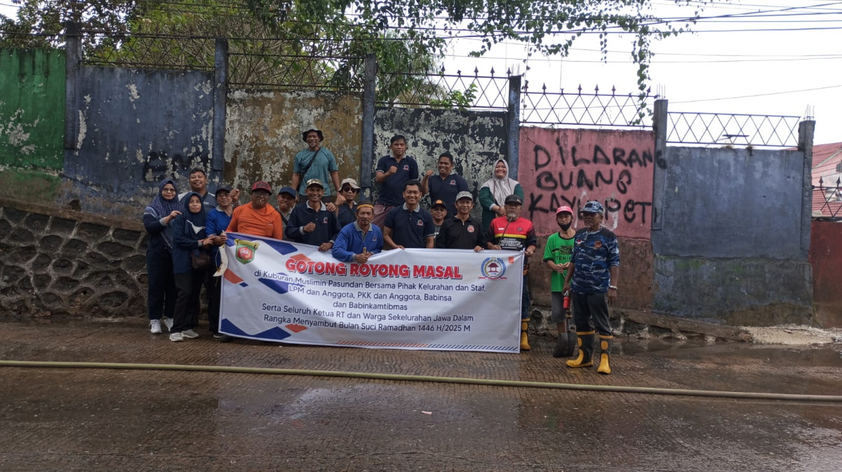 Gotong royong massal