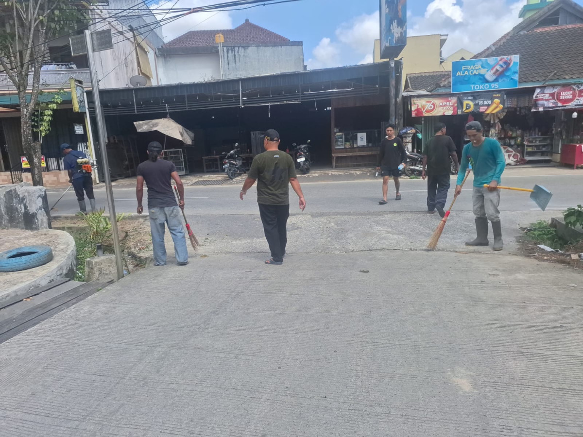 Kerja bakti wk 14