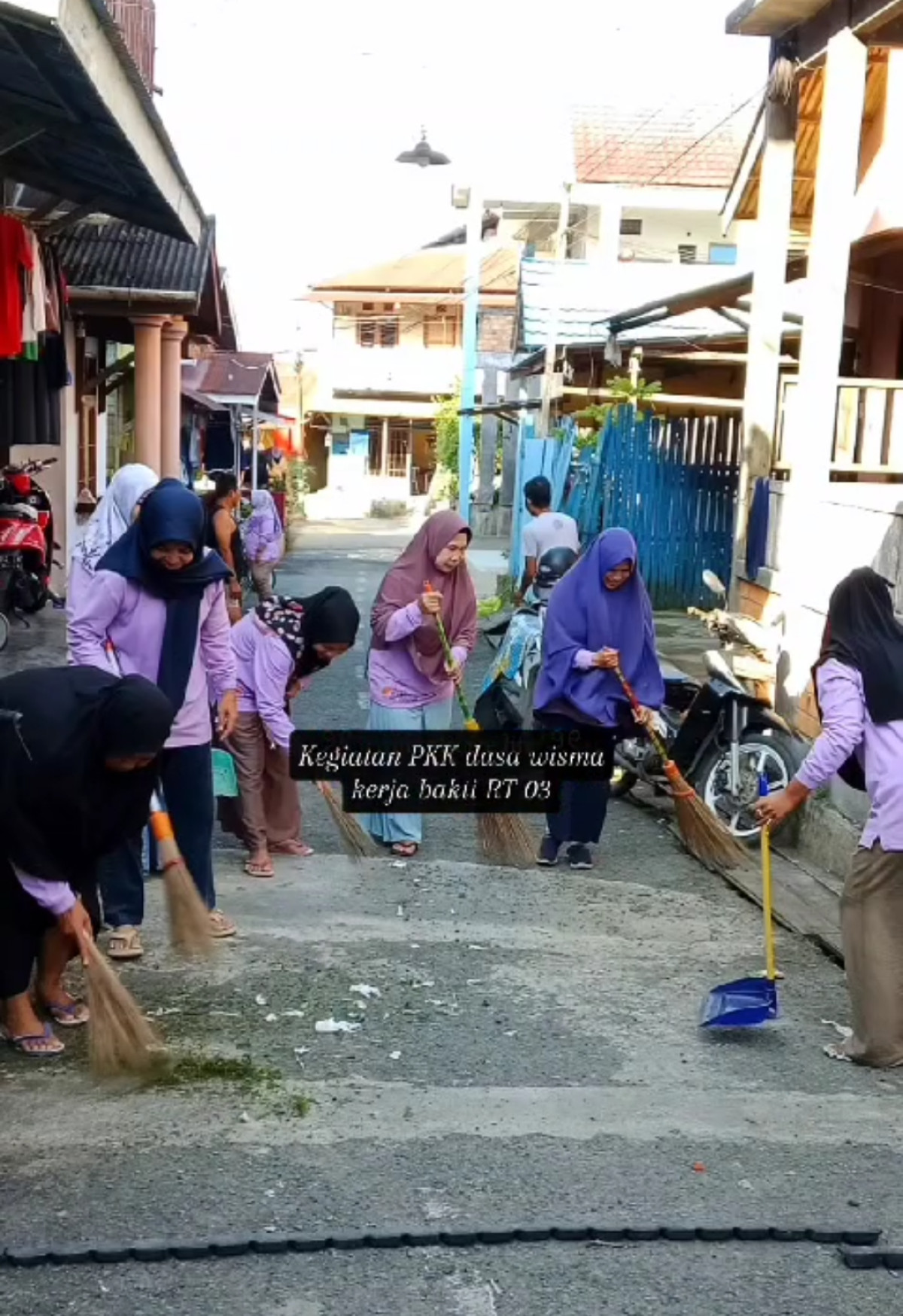 Kerja bakti,ibu ibu dawis dan bapak2