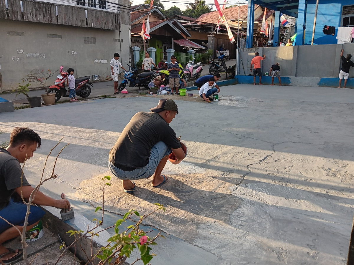 Ngecat Lapangan