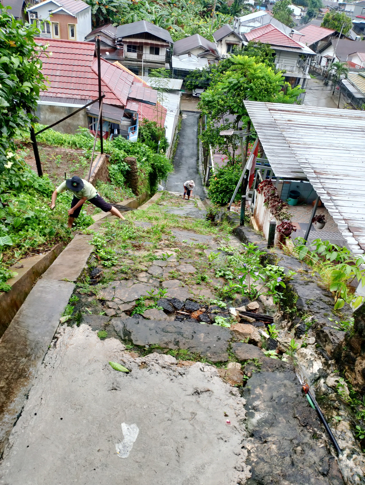 Kerja Bakti di Jl.Wiraguna GG.Mulia
