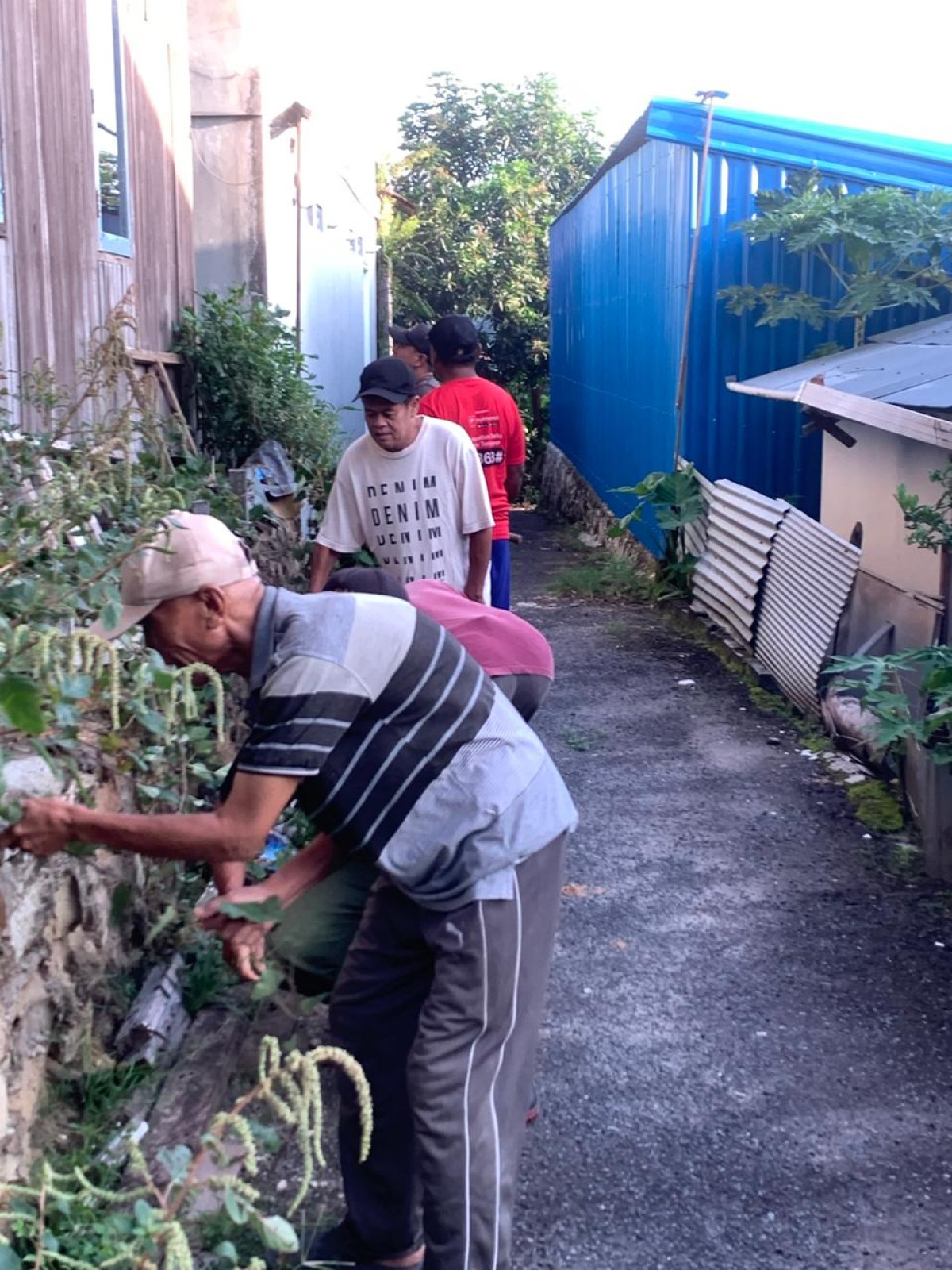 Gotong royong RT 08