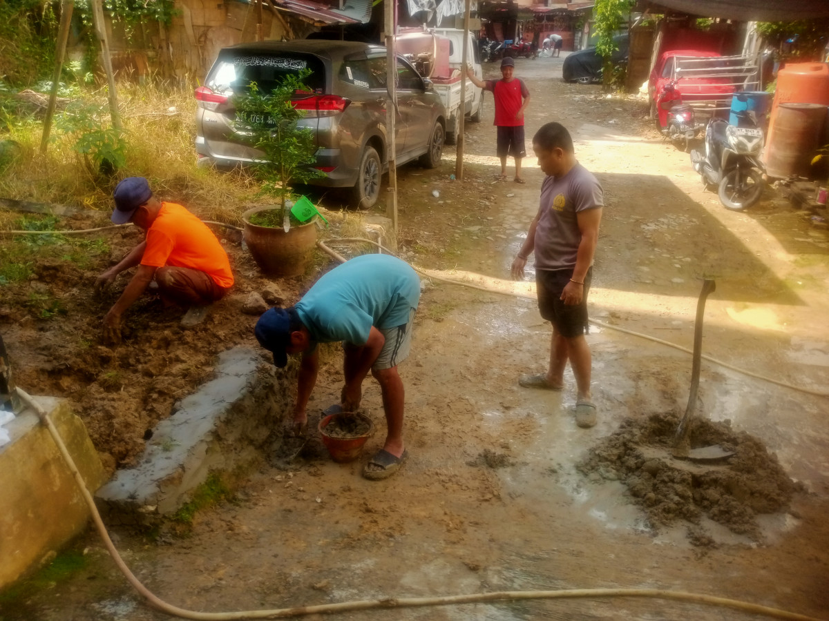 Pembersihan. Lingkungan dan normalisasi saluran air