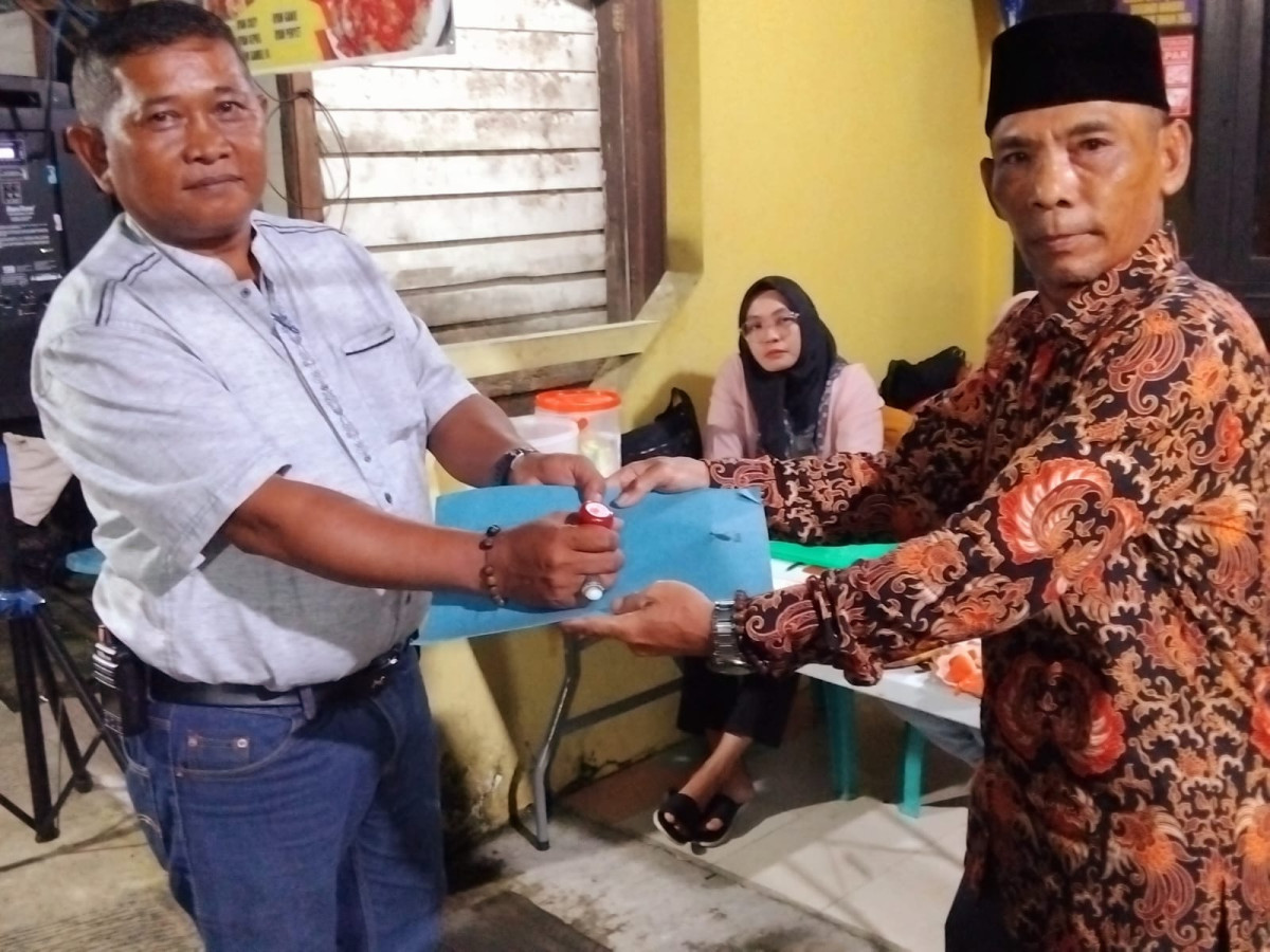 Kegiatan perbaikan parit