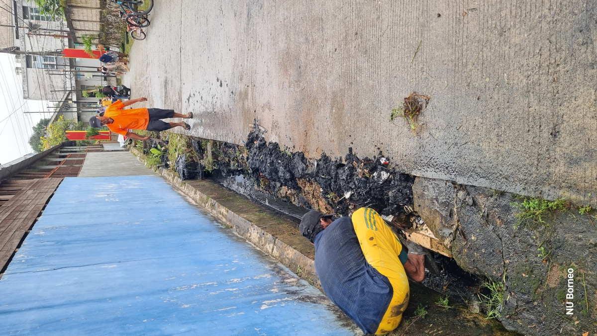 Bersih-bersih Gang