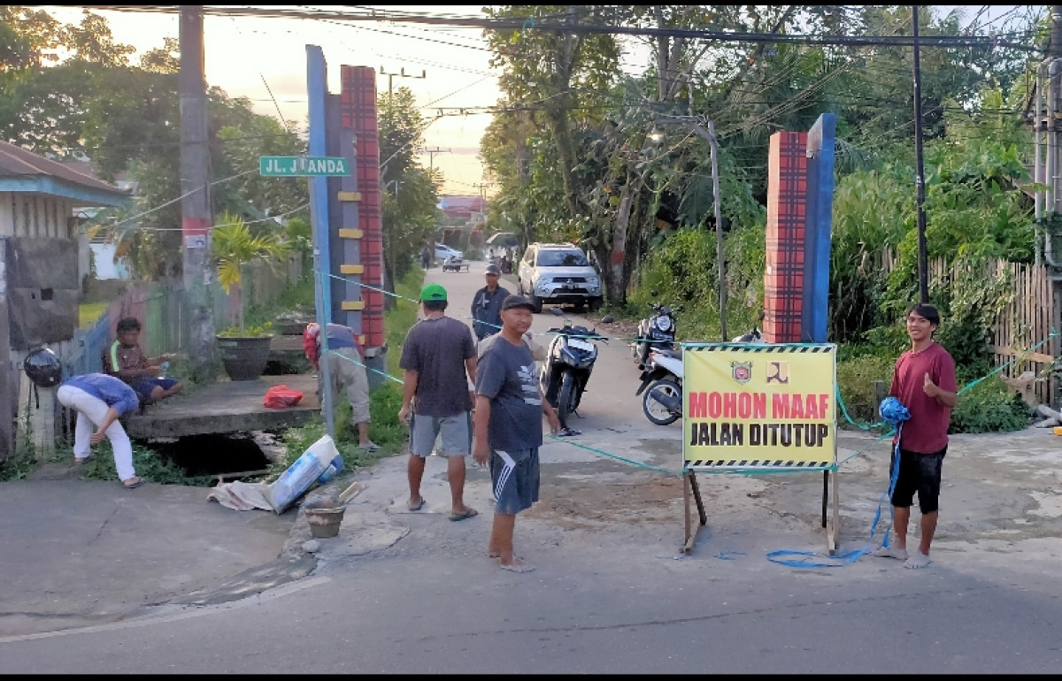 Semenisasi Jalan pintu Masuk Juanda 7