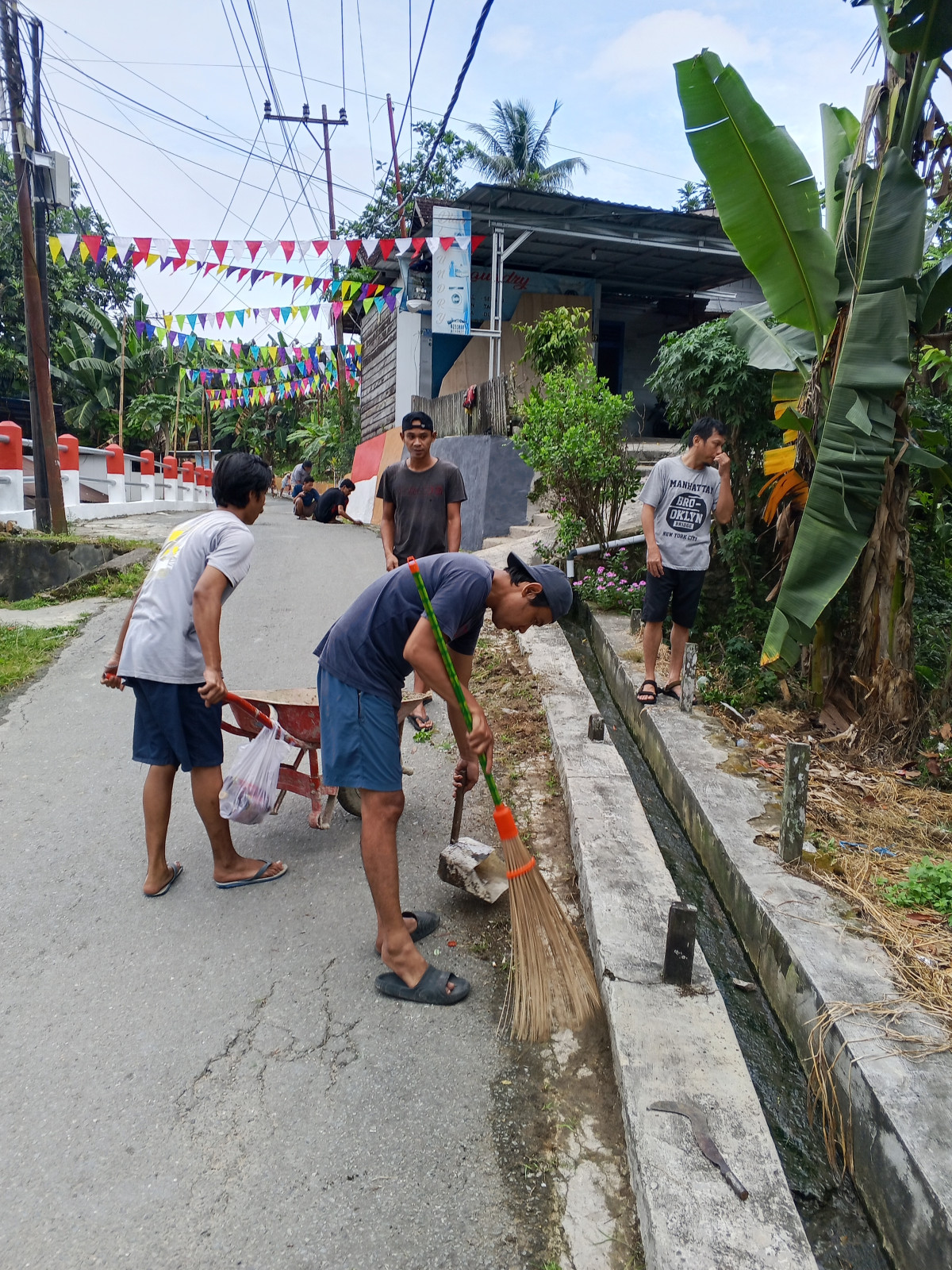 Kegiatan kerja bakti