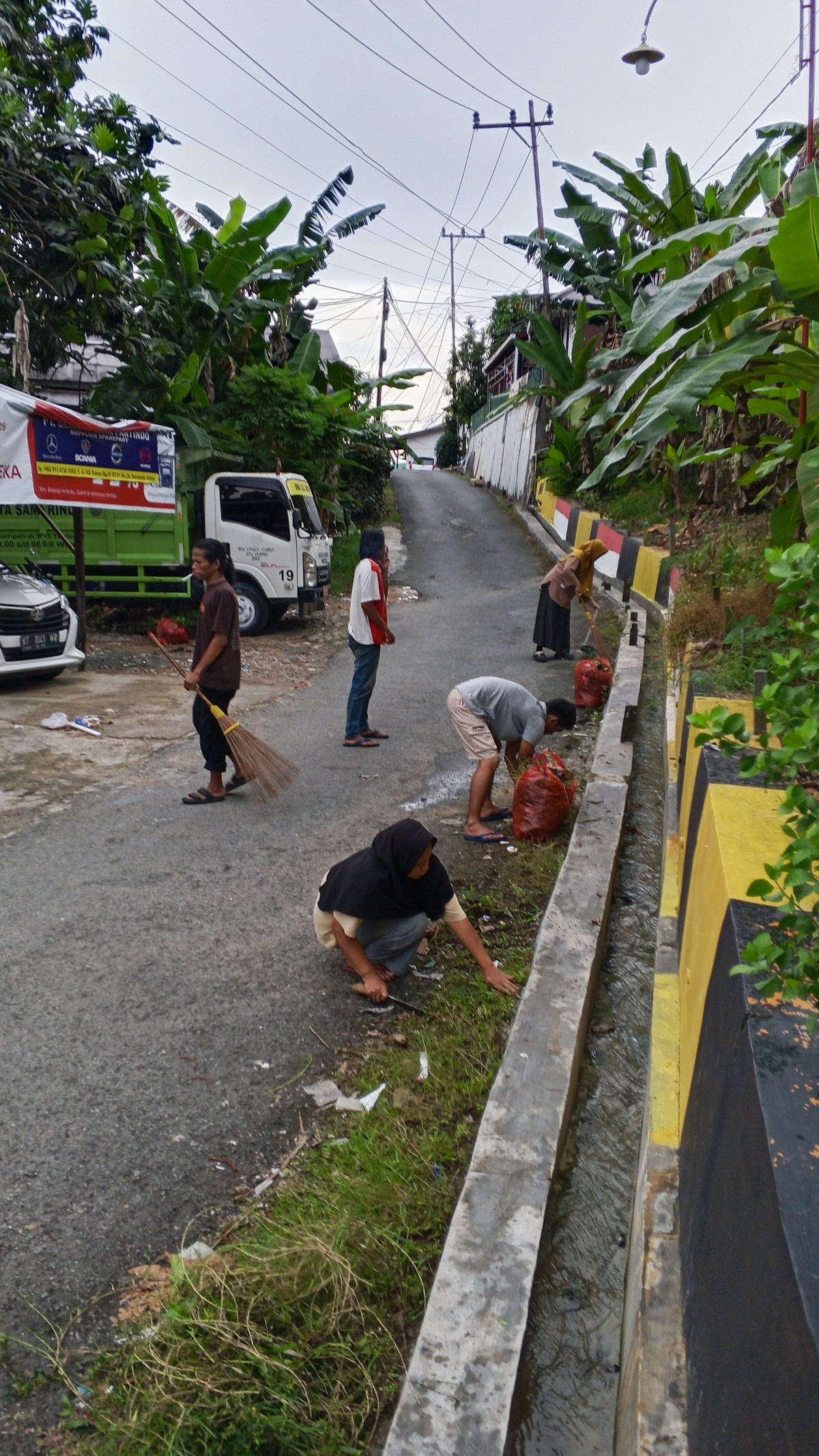 Giat kerja bakti