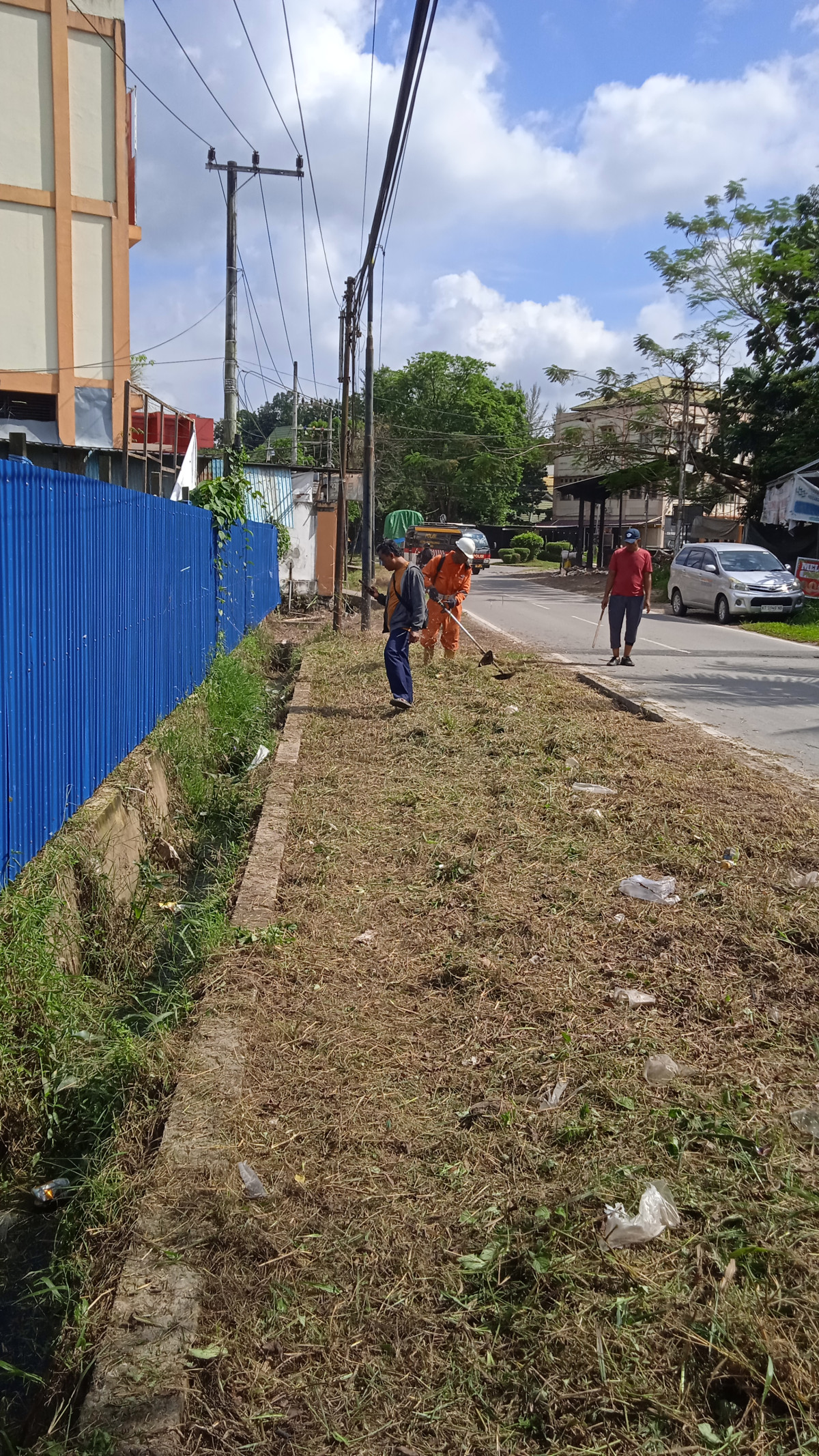 Kerja bakti gabungan kel. Dadi mulya
