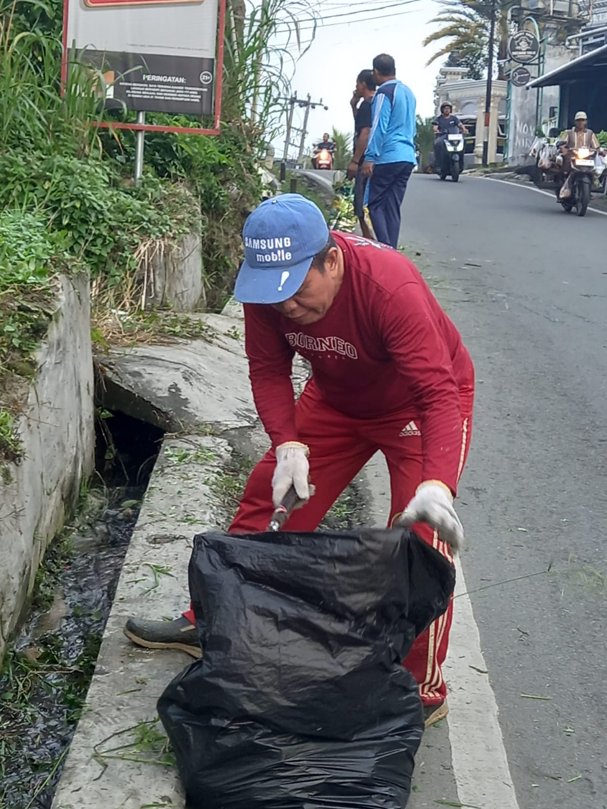 Kerja bakti bersama
