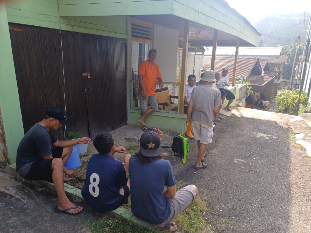 Kegiatan kerja bakti RT di bulan 10