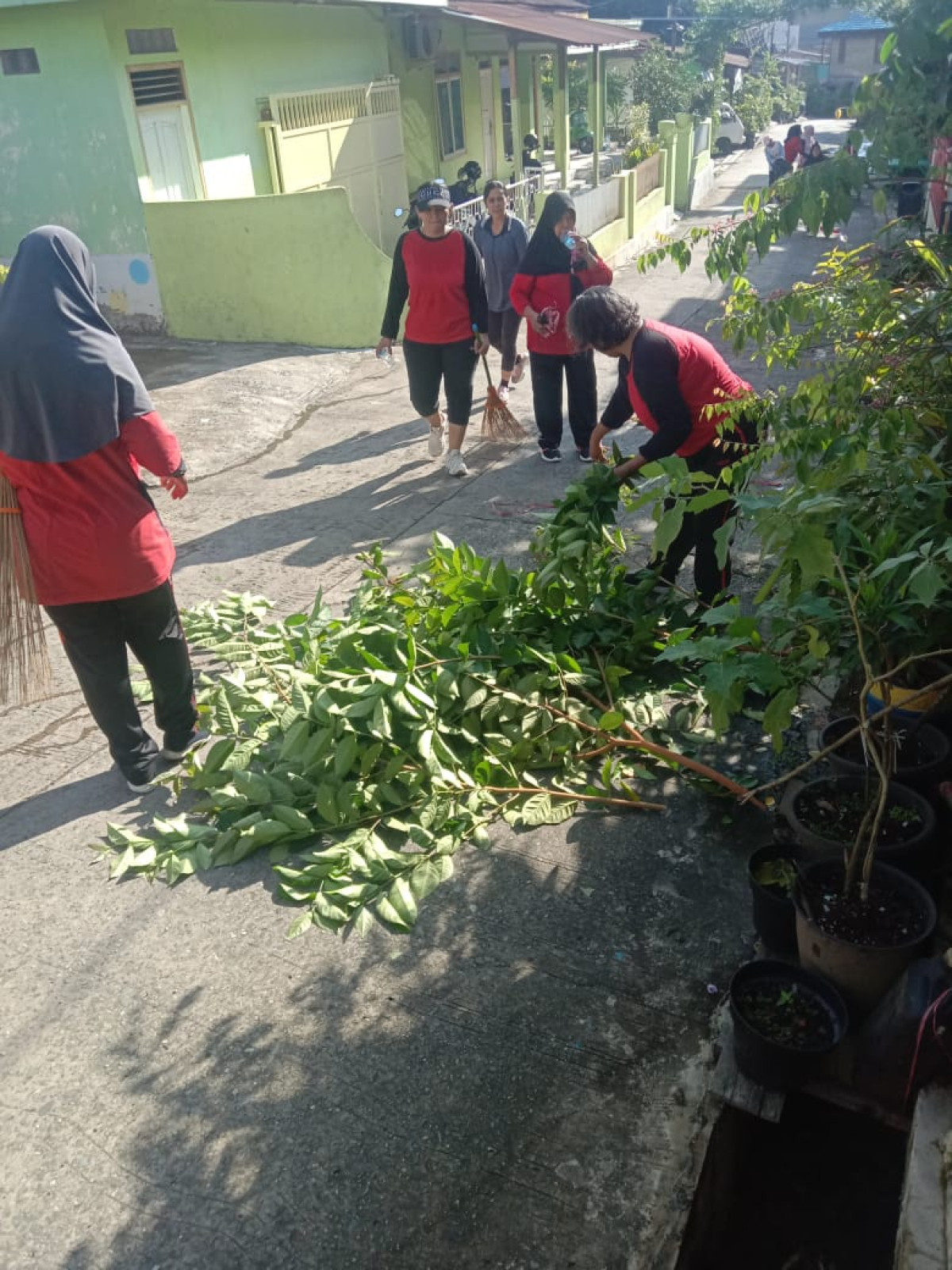 kegiatan kerjabakti rt 06