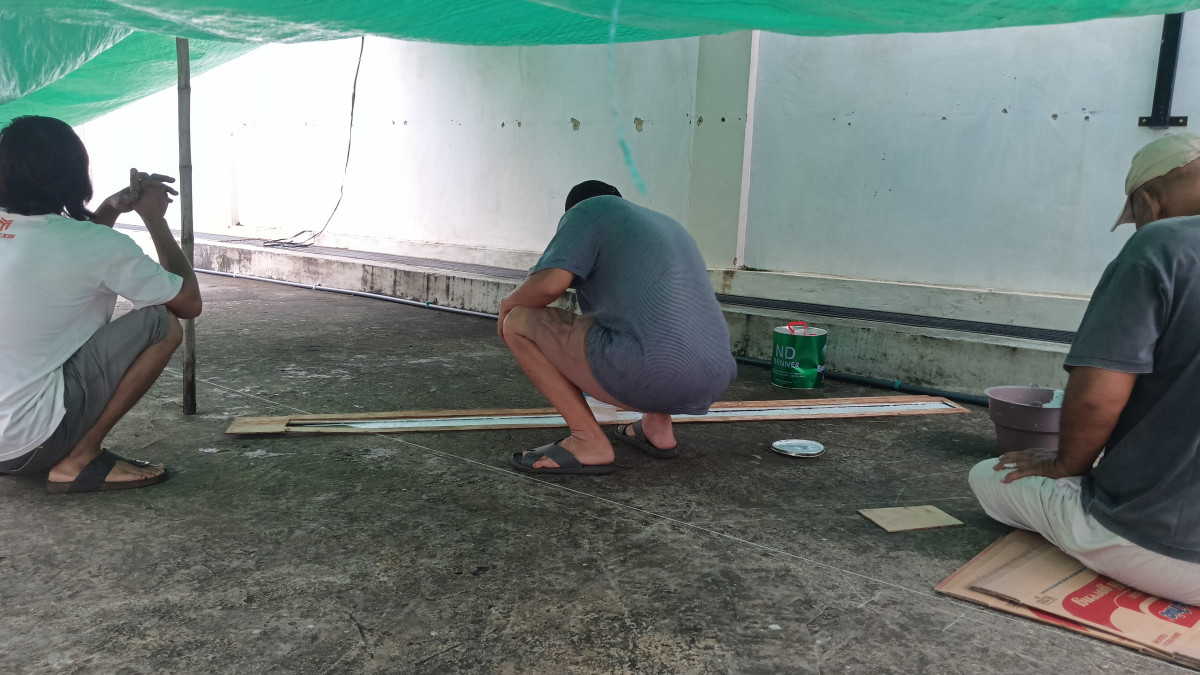 Kerja bakti di masjid Al muchyar