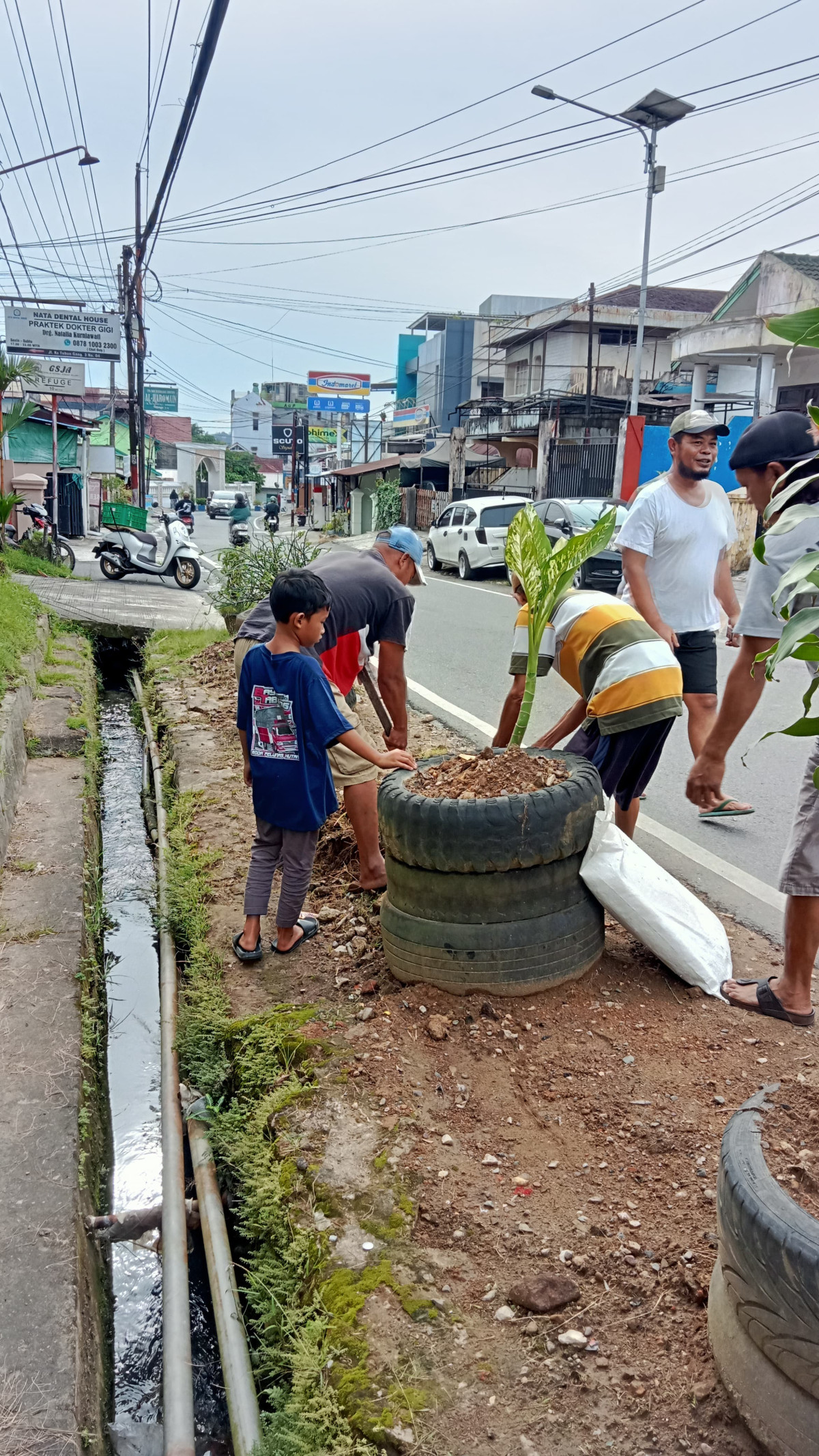 Kerja bakti di Jl KS Tubun &amp; Gg 3