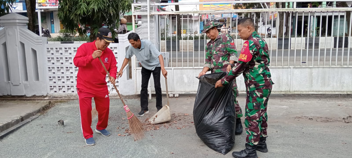 Hari bakti sosial TNI