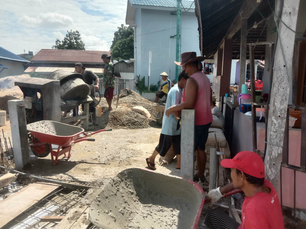 Kerja Bhakti warga RT 08