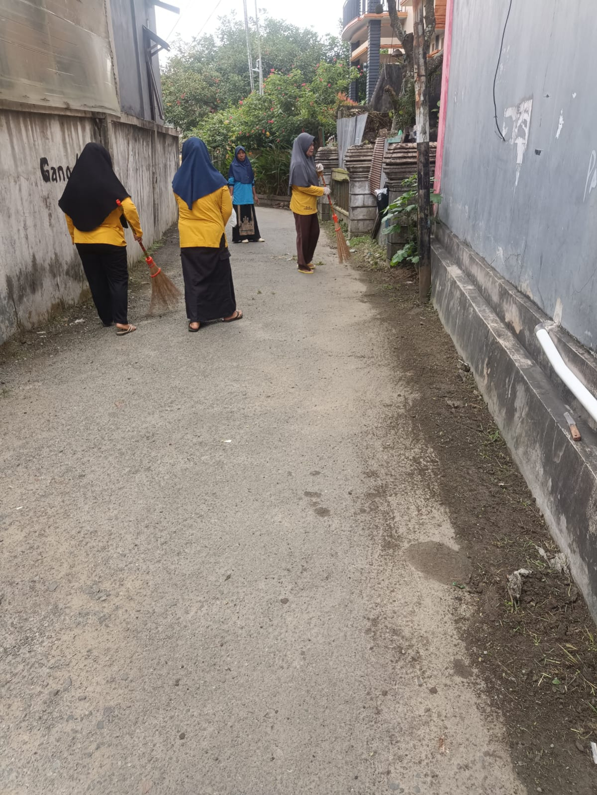 JL. Ks. Tubun dalam RT.11