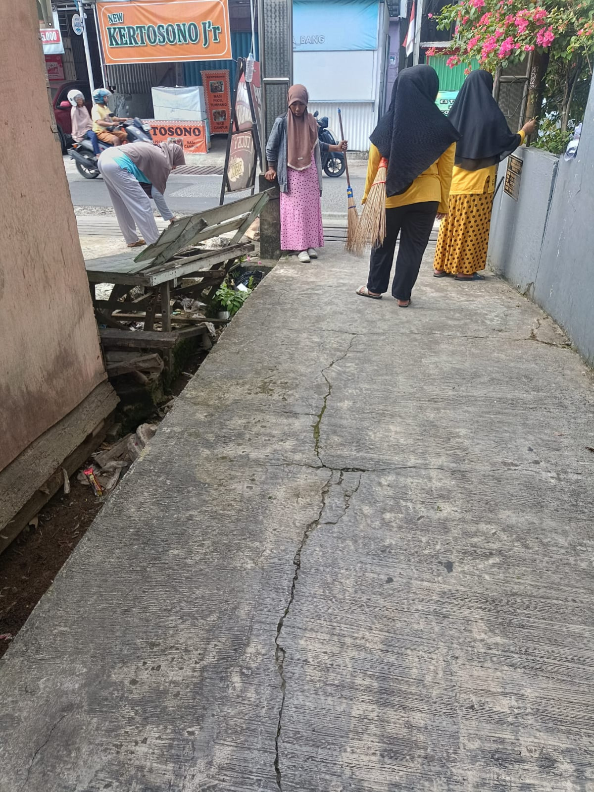 Jl. Ks Tubun Dalam RT 11