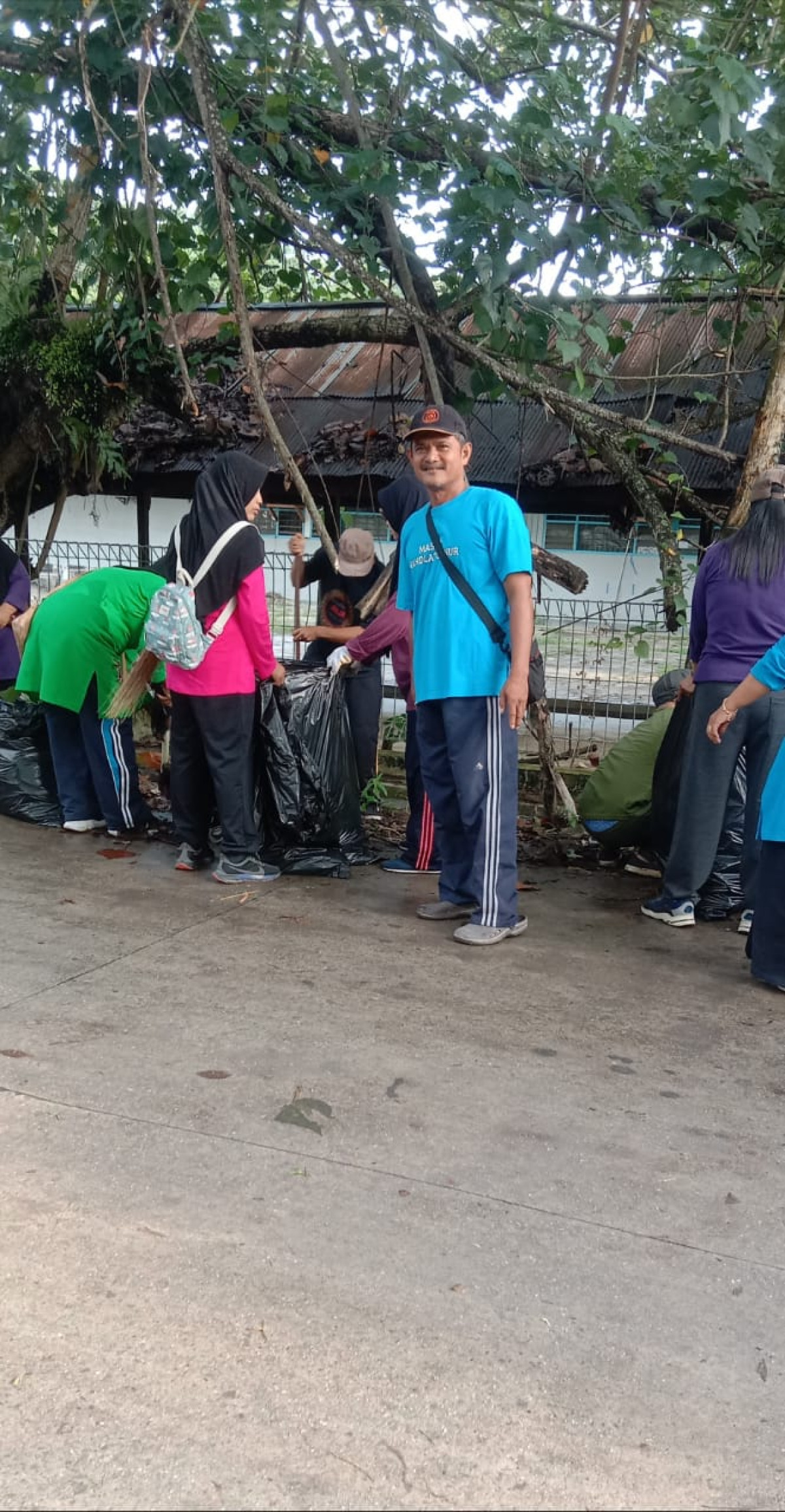 Gotong royong bersama