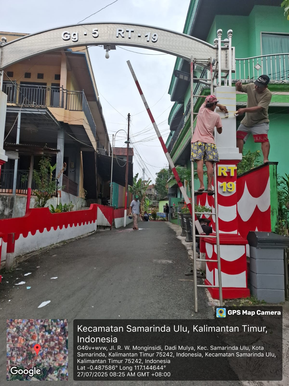 Gotong royong bapak bapak rt 19