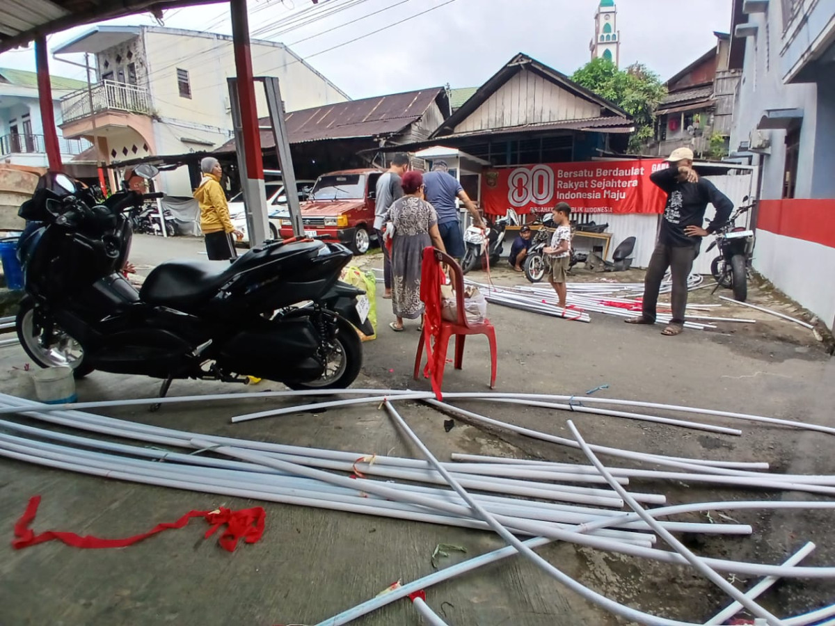 Kegiatan kerjabakti RT 19