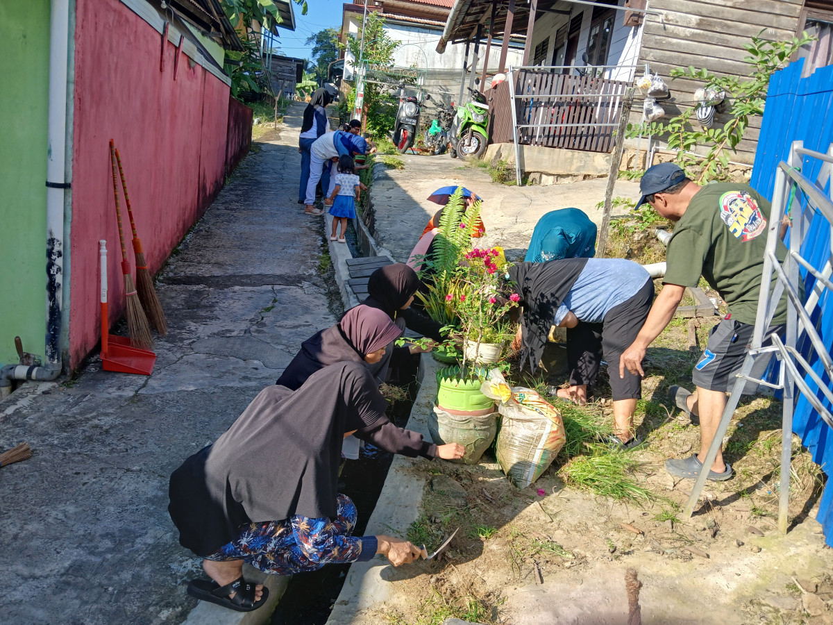 Gotong royong rt 19