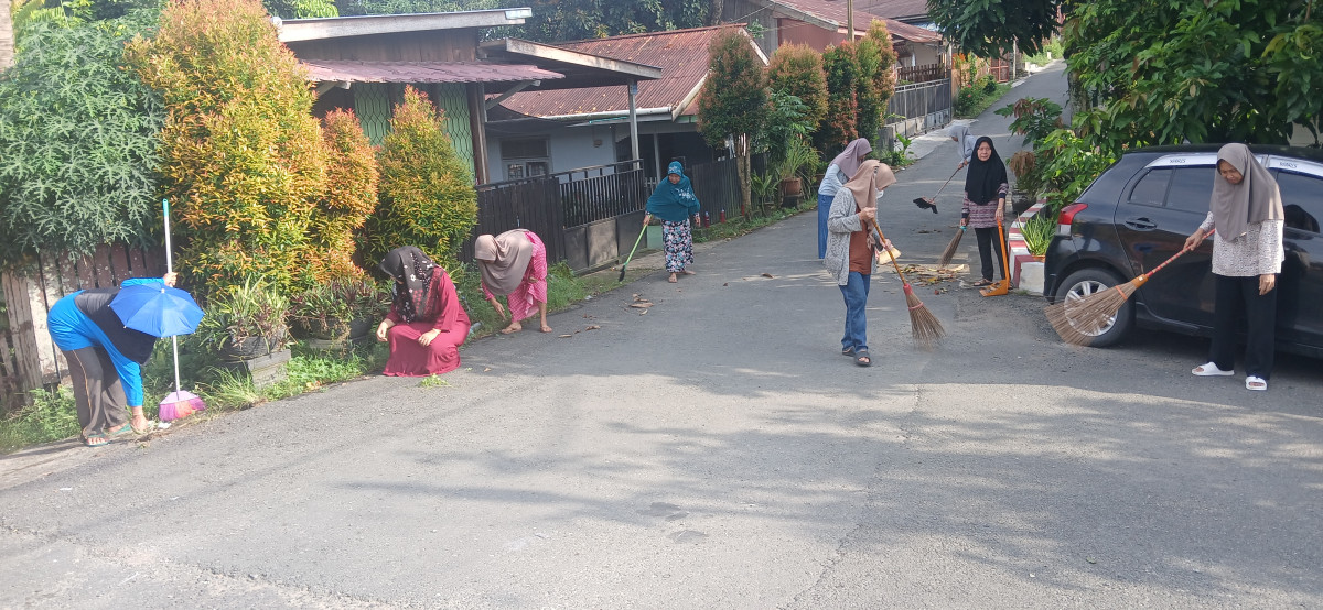 Gotong royong rt 19