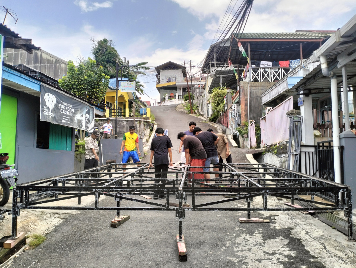 Kerja bakti RT 20